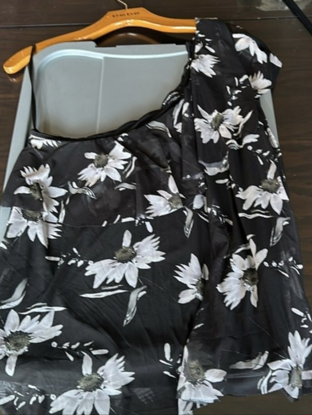 Women's One-Shoulder Top